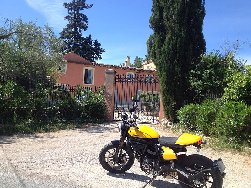 Cannes Ducati rental delivery