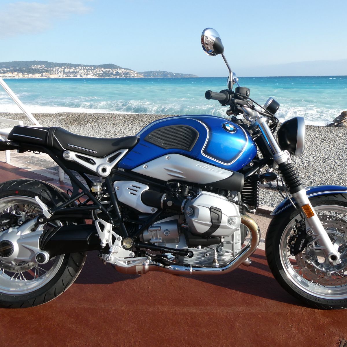 Location de moto à Cannes