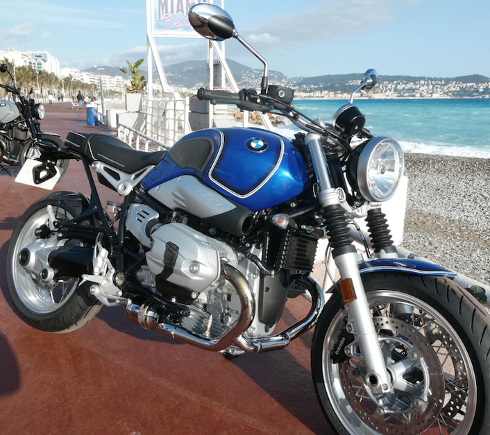 Location de moto à Cannes