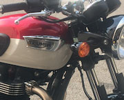 Cannes location moto Triumph A2