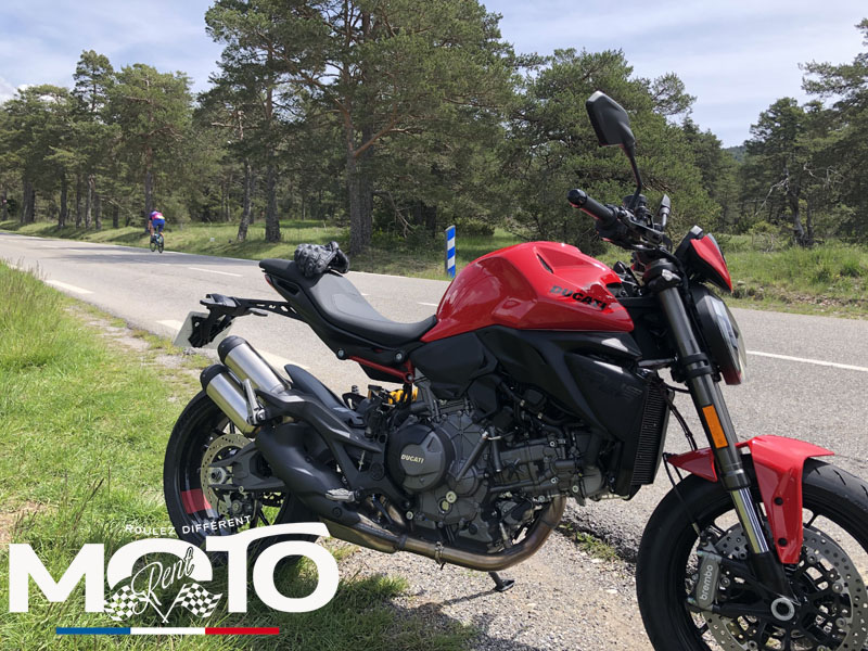 Rent motorcycle in Cannes 2026