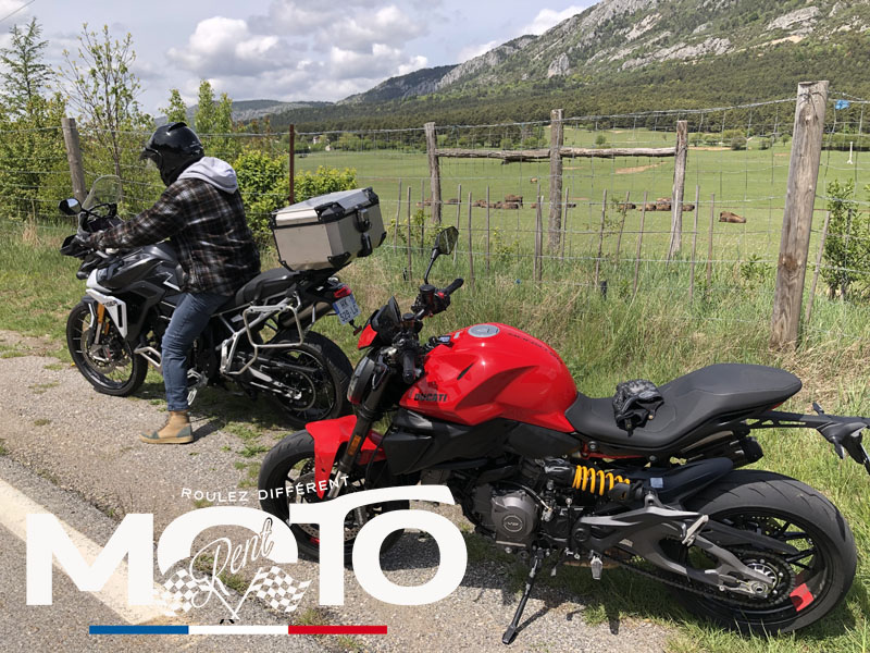 Location moto Cannes 2026 Ducati