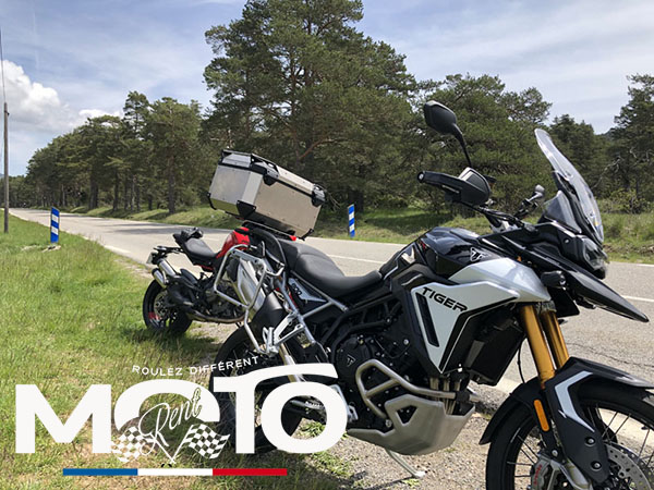 Triumph Trail 900 location Alpes Maritimes